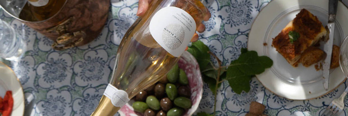 L'Officiel : French Bloom: The Most Distinguished Sparkling Wine