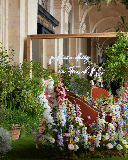 French Bloom moves to the Hotel de Crillon, a Rosewood Hotel, with the first alcohol-free terrace at the iconic parisian palace